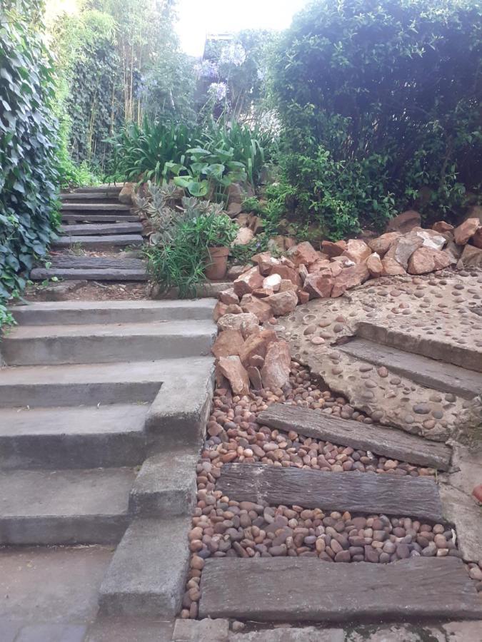 Stunning Bnb In Gorgeous Garden Setting Germiston Exterior photo